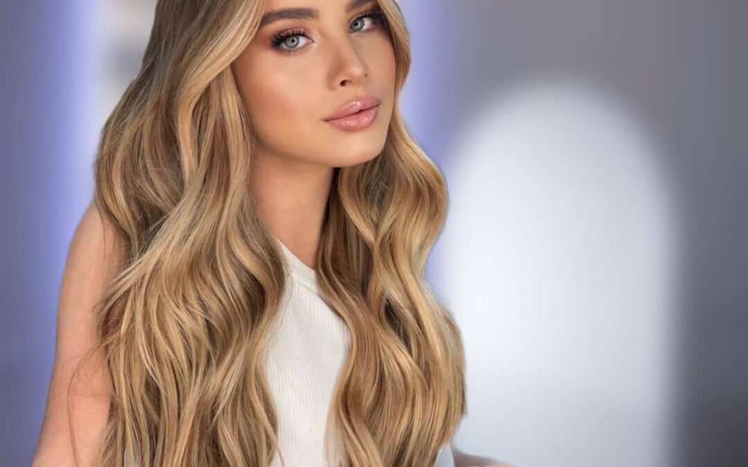 Il biondo che farà girare la testa per l’autunno/inverno 23/24 si chiama Biondo Mou!